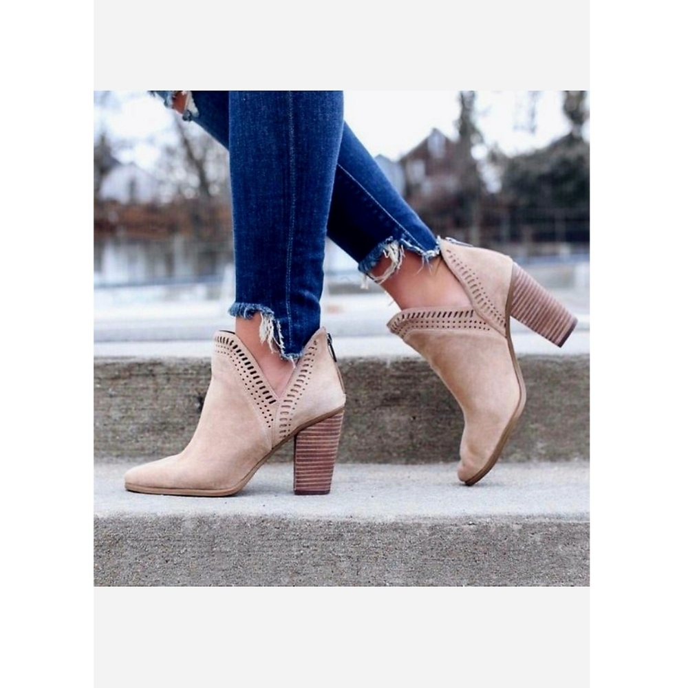 Tan Suede Boots Bootie Vince Camuto Fileana Split Shoes Sz.10